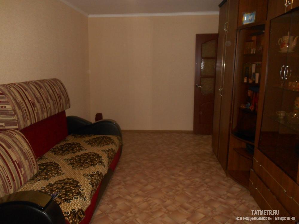 Отличная двухкомнатная квартира в самом центре г. Зеленодольск. Комнаты просторные, уютные, в отличном состоянии....