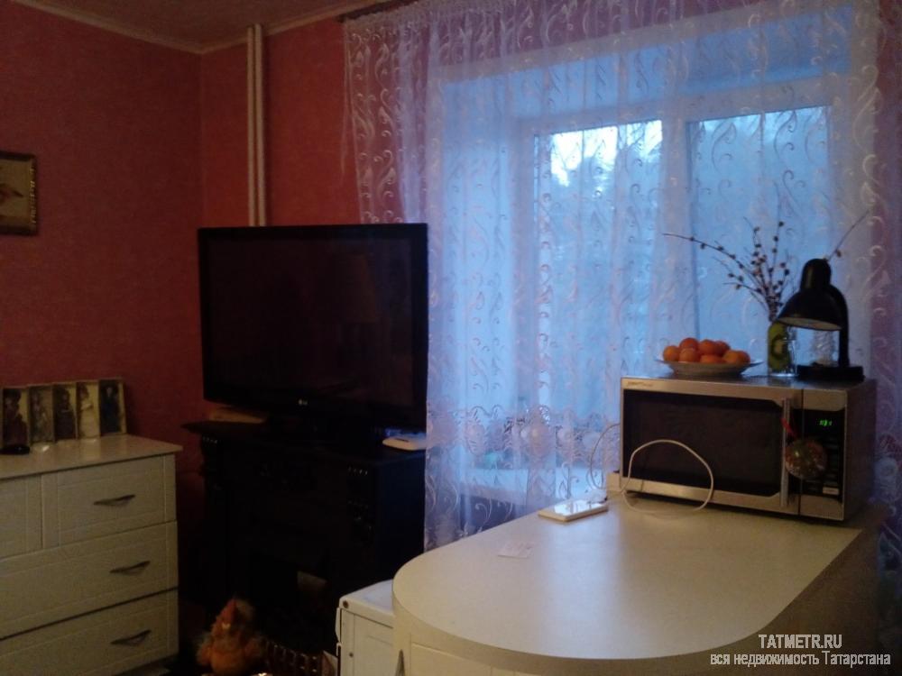 Отличная комната в г. Зеленодольск. Комната светлая, тёплая, после ремонта: заменена вся проводка, на полу ламинат,...