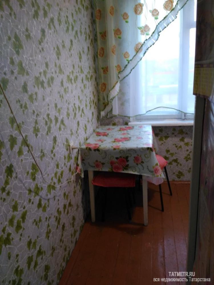 Отличная двухкомнатная квартира в г. Волжск. Квартира теплая, уютная, просторная, в отличном состоянии. С/у... - 3