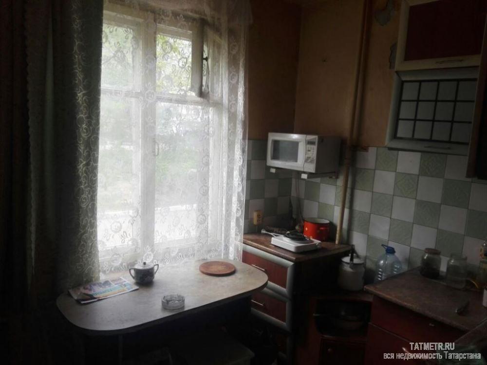 Хорошая квартира в самом центре города Зеленодольск. Квартира светлая, уютная, не угловая. Санузел совмещен, в...