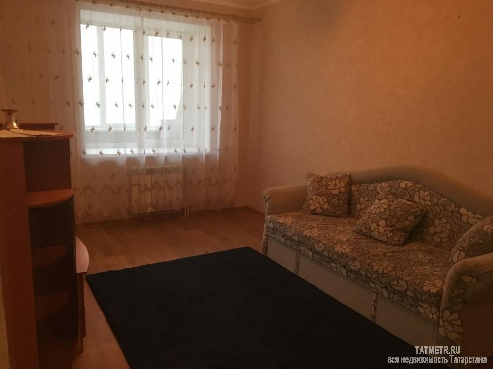 Отличная квартира в новом доме в самом центре г. Зеленодольск. Квартира светлая, просторная, в отличном состоянии....