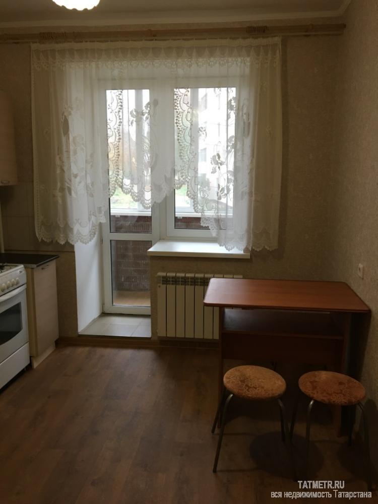Отличная квартира в новом доме в самом центре г. Зеленодольск. Квартира светлая, просторная, в отличном состоянии.... - 2