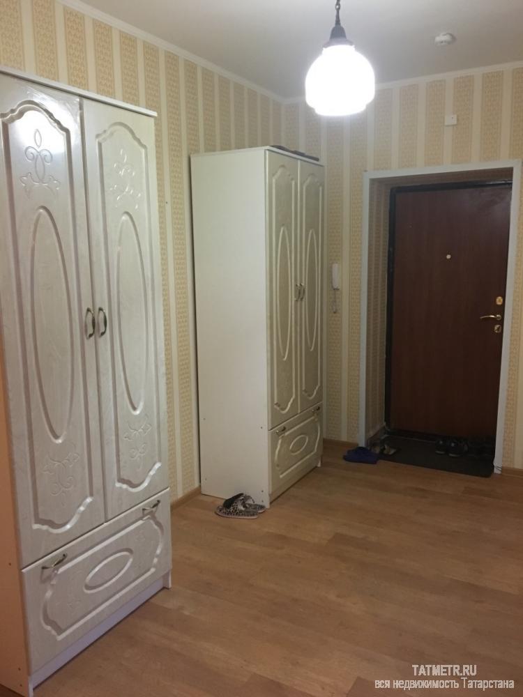 Отличная квартира в новом доме в самом центре г. Зеленодольск. Квартира светлая, просторная, в отличном состоянии.... - 7