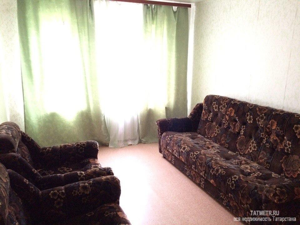 Сдаётся отличная квартира в г. Зеленодольск. В квартире есть: диван, два кресла, кровать двухспальная, шкаф, стол,...