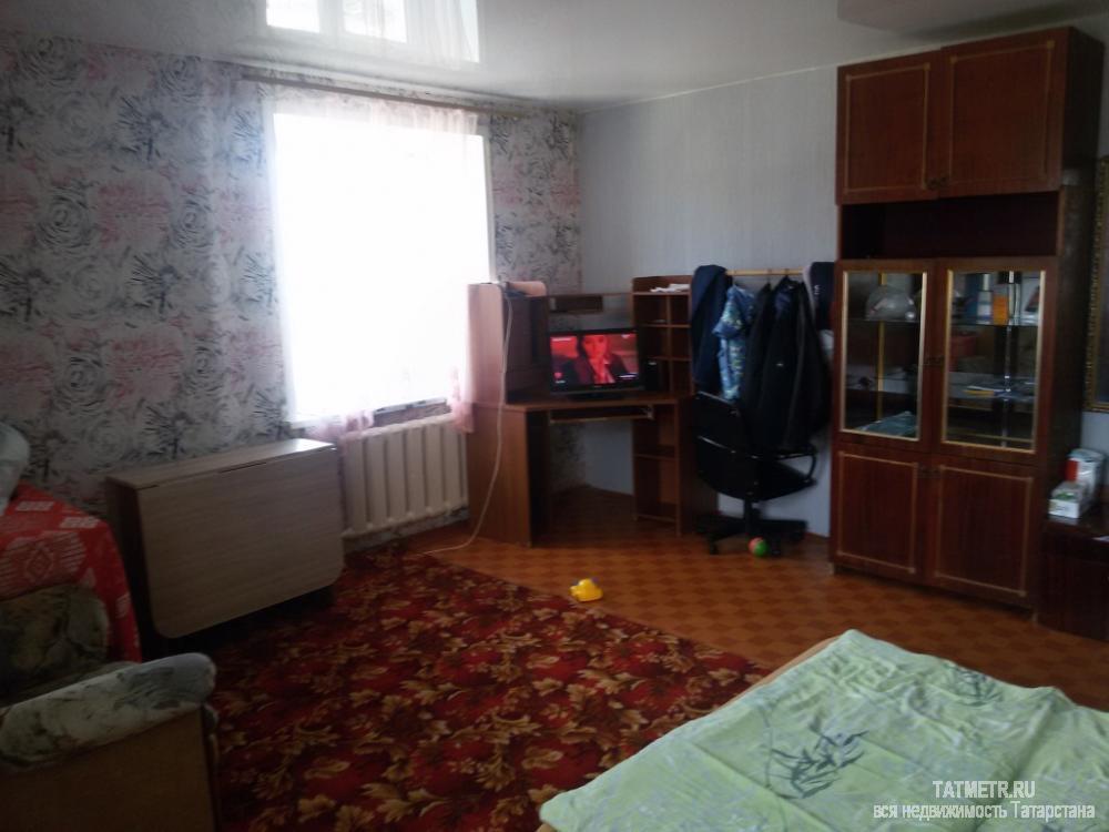 Отличная однокомнатная квартира в г. Зеленодольск. Квартира в отличном состоянии. Большая, светлая комната. Окна -... - 1