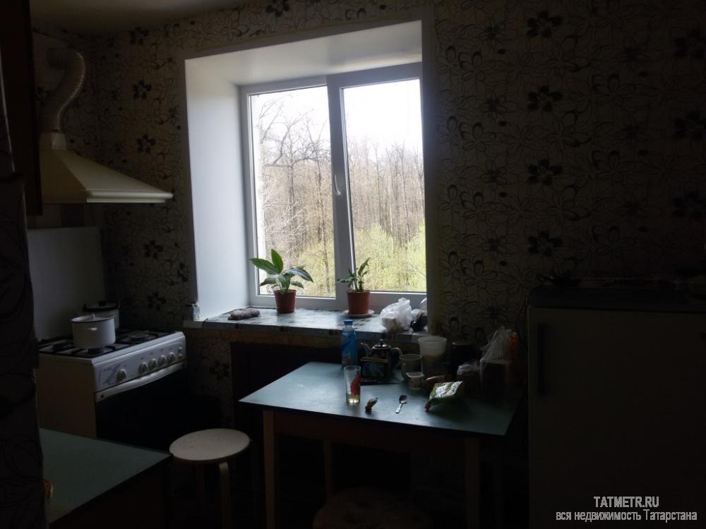 Отличная однокомнатная квартира в г. Зеленодольск. Квартира в отличном состоянии. Большая, светлая комната. Окна -... - 2