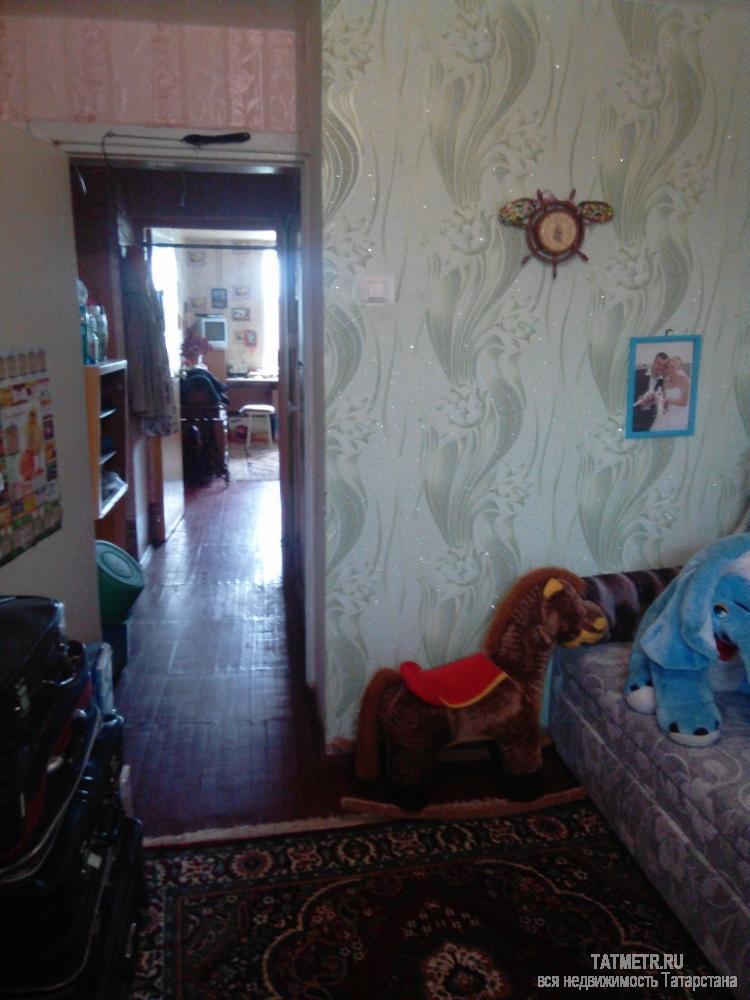 Отличная трехкомнатная квартира ленинградского проекта в г. Зеленодольск. Комнаты просторные, уютные, в хорошем... - 3