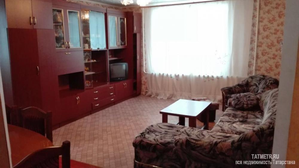Сдаётся отличная, чистая квартира в г. Зеленодольск. В квартире есть: кровать, три кресла, диван, кухонный гарнитур,...
