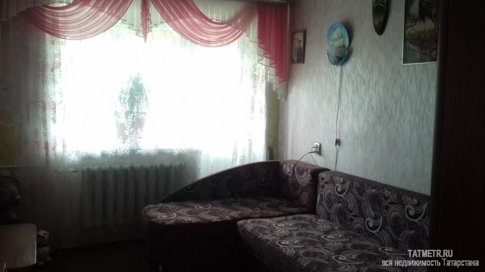 Отличная квартира в г. Зеленодольск. Квартира светлая, уютная, проходных комнат нет, выходят на разные стороны дома.... - 2