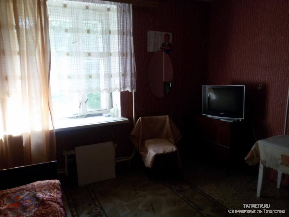 Продается отличная комната в блоке г. Зеленодольск. Комната очень теплая, светлая. Санузел и душевая на 2 семьи....