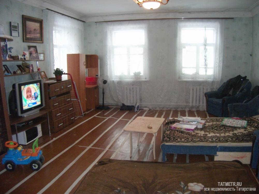 Дом в центре города Зеленодольска, одноэтажный, кирпичный, с верандой. Газ, вода в доме, имеется водонагреватель, АГВ...