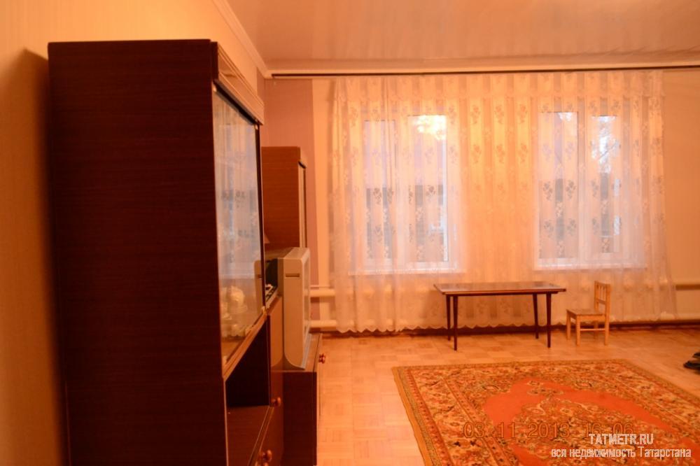 Отличный дом в самом центре города Зеленодольск, с хорошими подъездными путями. В доме имеется три комнаты, большая...