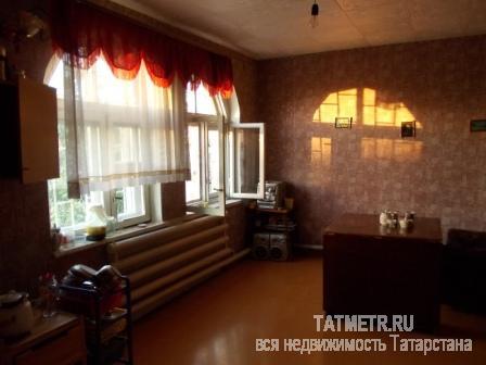 Двухэтажный добротный коттедж на капитальном, блочном фундаменте в г. Зеленодольск. С двумя лоджиями, баней, гаражом.... - 3