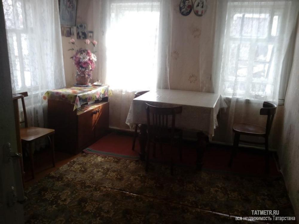 Продается хороший дом в пгт. Васильево. В доме три комнаты: большой, светлый зал, спальня, гостиная, кухня. Окна...