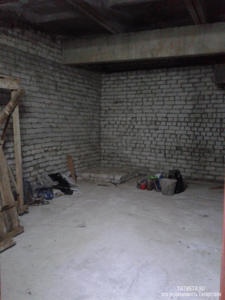 Отличный гараж в г. Зеленодольск, мкр. Мирный. Гараж капитальный, железобетонные перекрытия, пол бетонированный,...