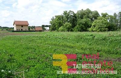 Продается земельный участок 20 соток в г. Менделеевске, с деревянным домиком  58м2 и капитальным ремонтом., с...