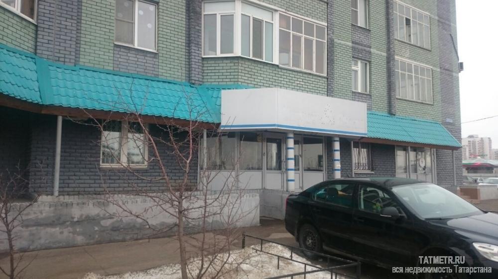 Сдается помещение, на первом этаже жилого дома, на первой линии по улице Чистопольская, общей площадью 109,4 кв.м....