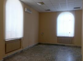 Сдается в аренду офисное помещение 102,2 кв.м. по 700 руб/м.кв. в...