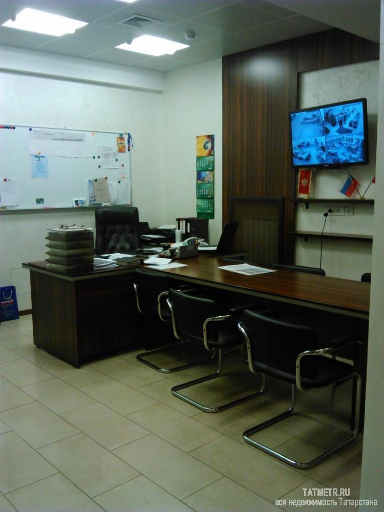 Продается блок-офис в Вахитовском районе . Офис находится на цокольном этаже. В Помещении сделан отличный ремонт,... - 7