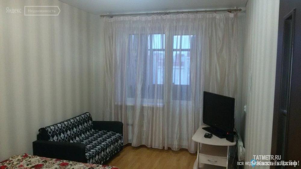 Однокомнатная квартира в центре Ново-Савиновского района со всем необходимым для проживания: двуспальная кровать,...