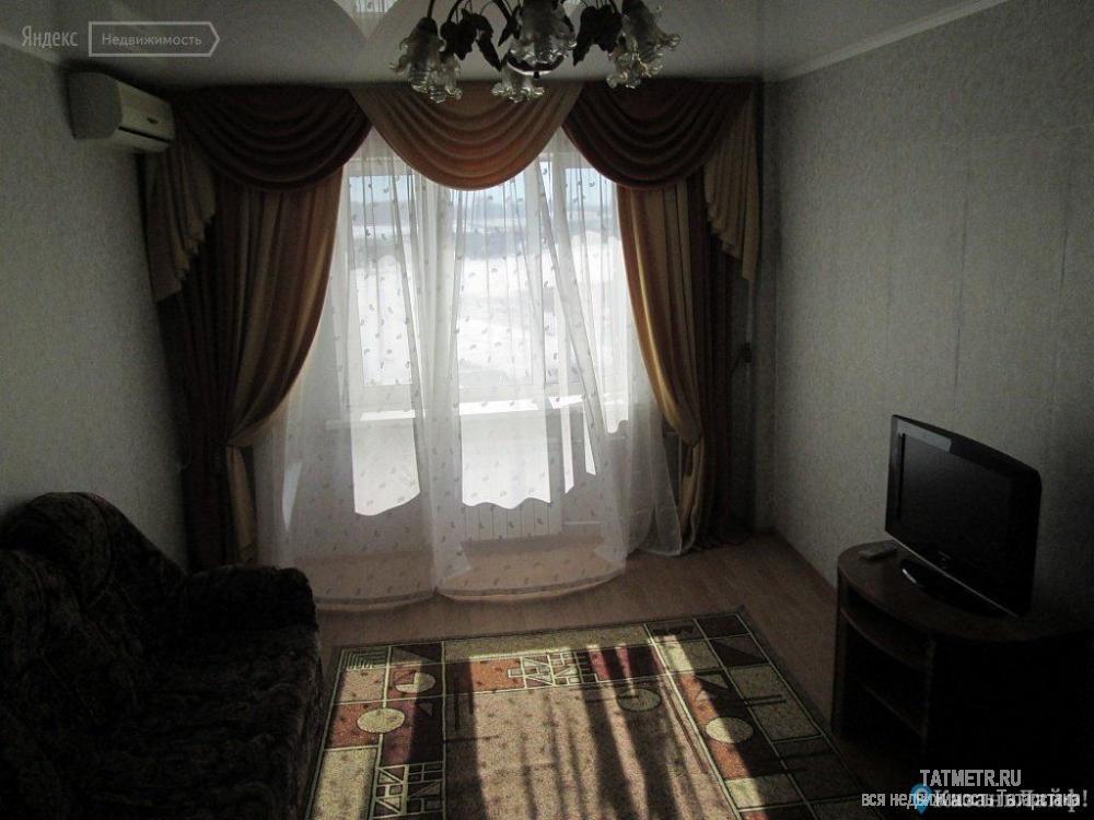 Сдается чистая, светлая 3-комнатная квартира в кирпичном доме, расположенном в спальном районе города Казани. Рядом с... - 1