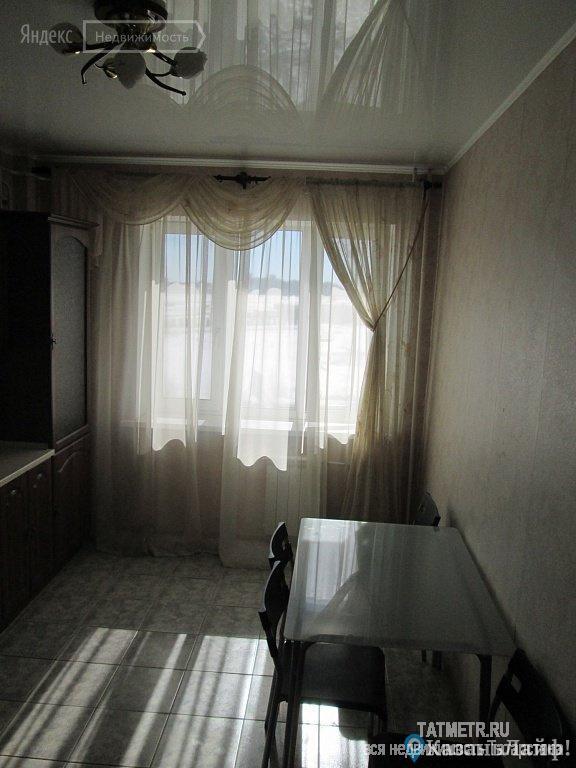 Сдается чистая, светлая 3-комнатная квартира в кирпичном доме, расположенном в спальном районе города Казани. Рядом с... - 3