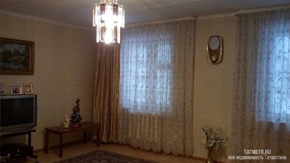 Продаётся 5-комнатная квартира в Нижнекамске - 1