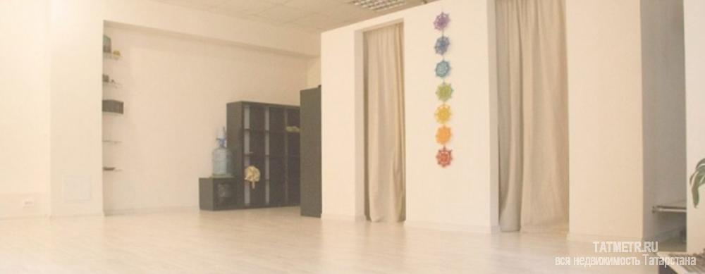 СДАЕТСЯ В АРЕНДУ ПОМЕЩЕНИЕ В котором ранее располагались студия йоги и студия танцев  Большой чистый и светлый зал... - 5