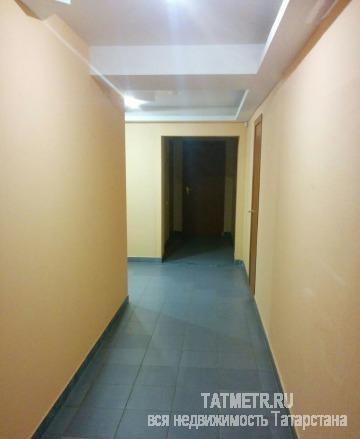 Сдается помещение на первом этаже, на первой линии с хорошей отделкой в Ново-Савиновском районе Казани. Общая площадь... - 8