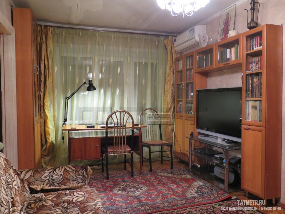 Вахитовский район, ул. Павлюхина, д.118.Продается 2-х комнатная квартира в центре город . Квартира просторная, уютная...
