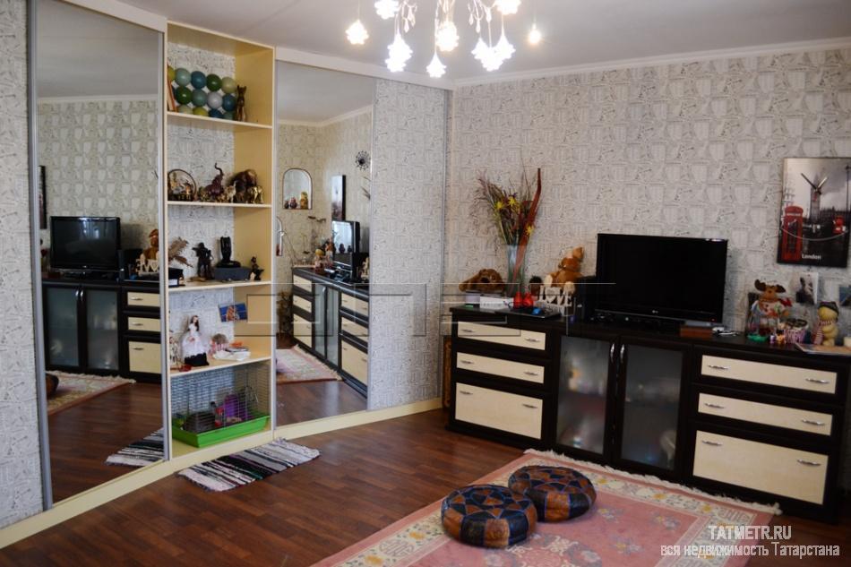 Продается трехкомнатная квартира в ЖК «Экопарк Дубрава» на втором этаже  9тиэтажного кирпичного дома .Площадь :... - 2
