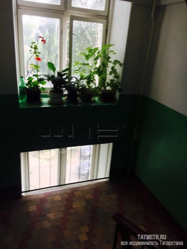 Продается светлая, солнечная однокомнатная квартира в очень тихом, зеленом микрорайоне Кировского района города... - 4