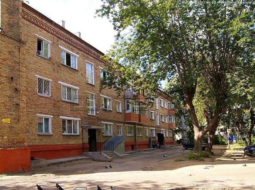 Советский район, ул. Губкина, д.42. Продается чистая просторная комната в коммунальной квартире, в самом центре... - 2