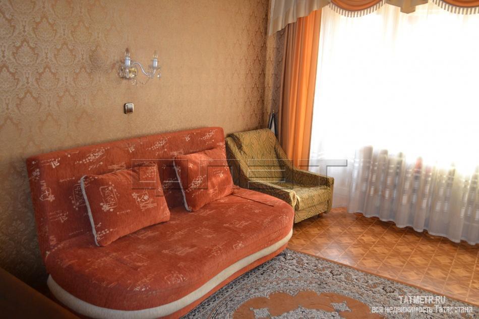 В центре города в Вахитовском районе по улице Калинина, д. 3 продается уютная, светлая, чистая квартира. В шаговой... - 2