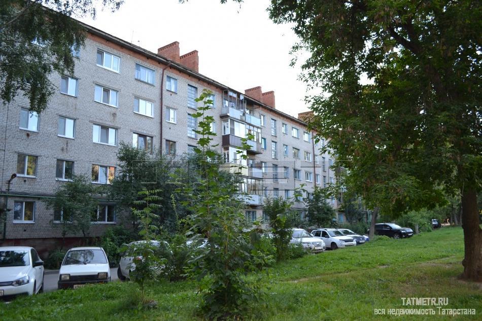 Советский район, улица Красной Позиции, 29. В кирпичном доме продается большая двухкомнатная квартира в хорошем...