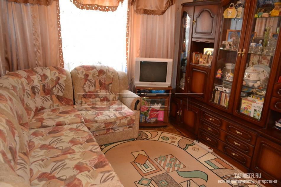 В Советском районе города Казани продается уютная, светлая, просторная двухкомнатная гостинка в кирпичном доме по... - 1