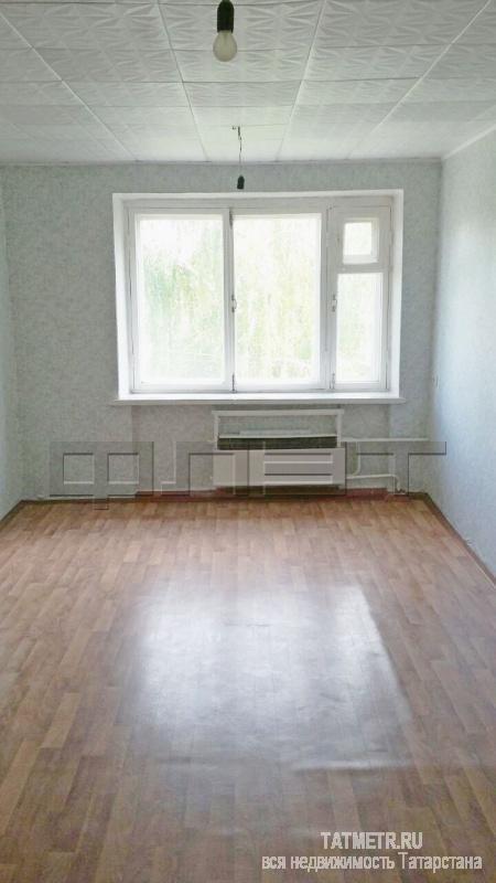 Зеленодольск, город, ул. Тургенева, д.60 Продается отличная комната 18 кв.м. В хорошем общежитие с ремонтом. Соседи...