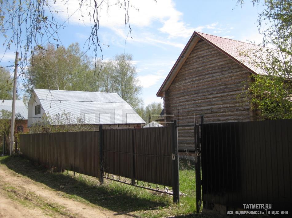 Продается недостроенный бревенчатый дом, заведенный под холодную крышу, на земле 8,6соток в СНТ ЛУЧ напротив села...
