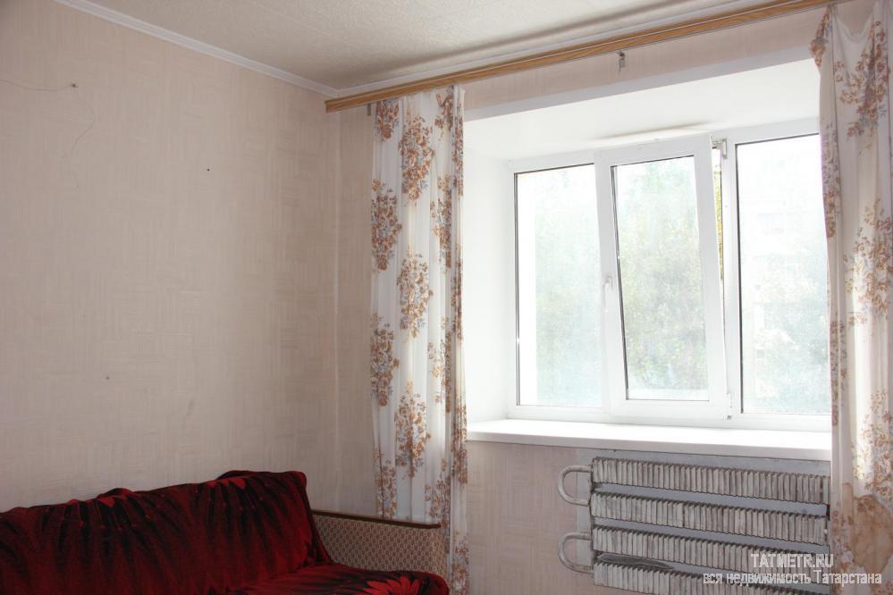 Продается уютная комната в хорошо развитом месте Советского района. Общая площадь комнаты 12 кв.м. Комната чистая,... - 3