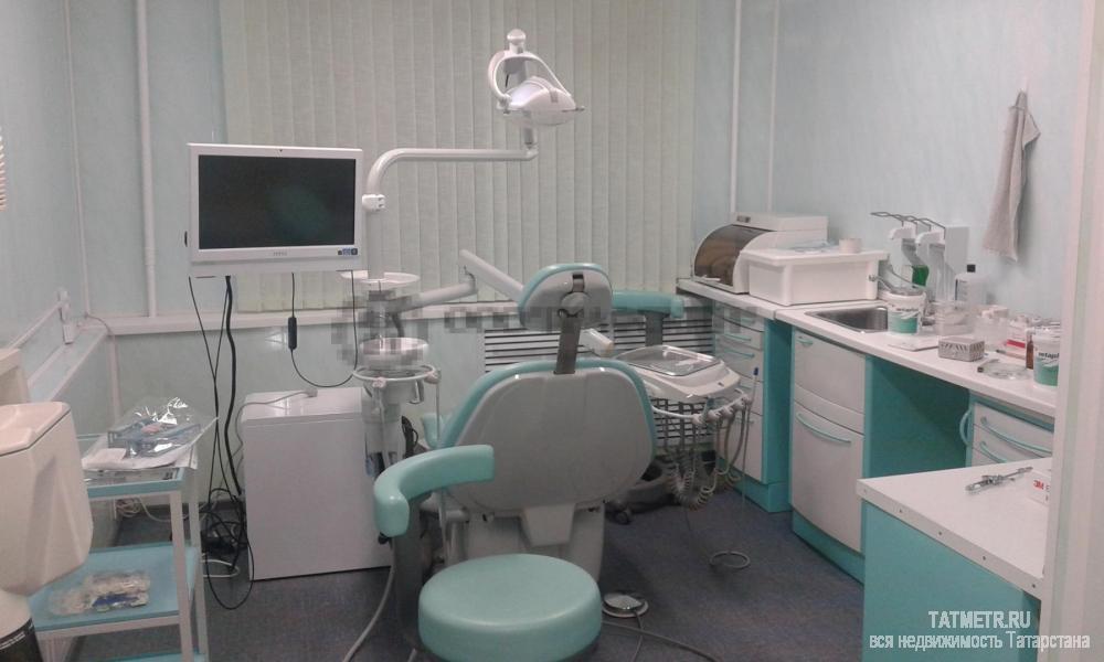     Продаю помещение + бизнес.      Готовый стоматологический кабинет, с разрешением и лицензией, полностью...