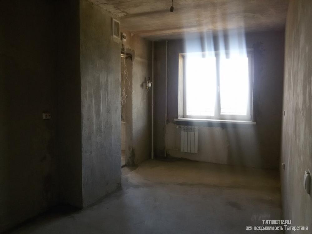 Просторная квартира в новом доме г. Зеленодольск. Квартира сдается в черновой отделке, с проведенной проводкой,... - 3