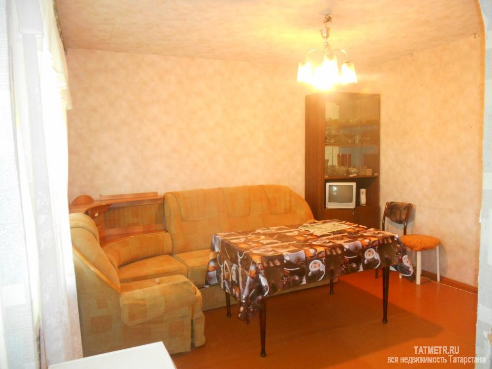 Отличная квартира в центре города Зеленодольск. Квартира большая, светлая, уютная. Кухня соединена с залом, две... - 8
