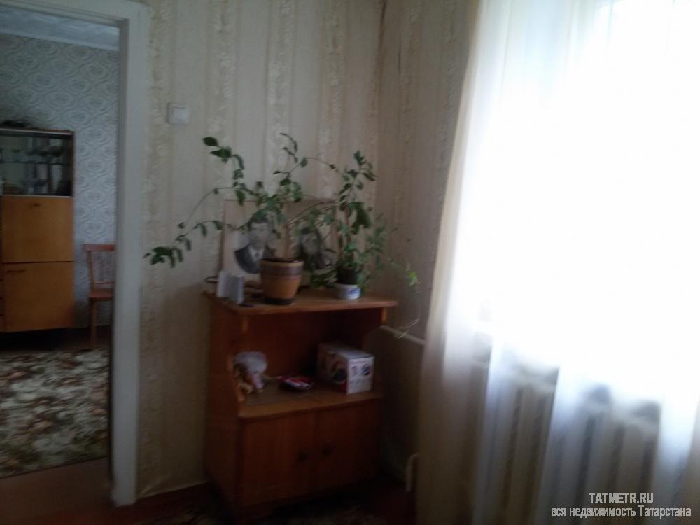 Хорошая четырехкомнатная квартира в г. Зеленодольск. Квартира в хорошем состоянии. Установлена новая колонка-автомат.... - 3