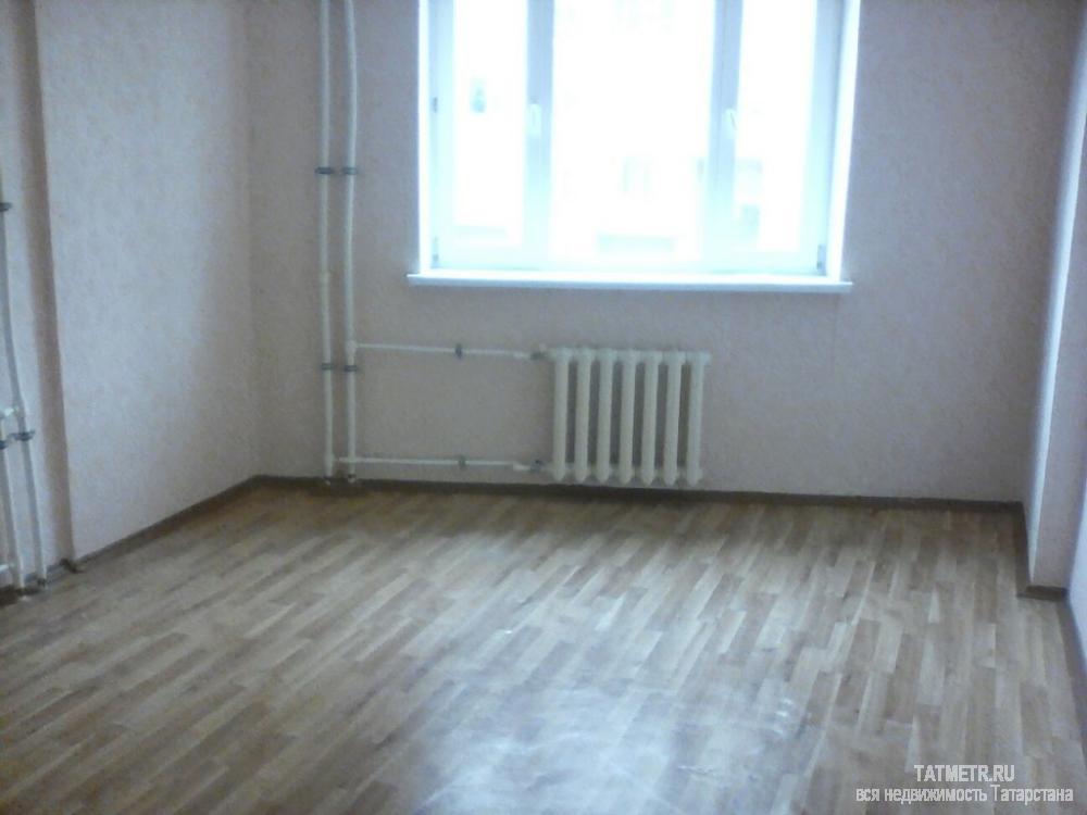 Сдается отличная квартира в городе Зеленодольск. С хорошим ремонтом. Просторные светлые комнаты, на окнах пластиковые... - 1