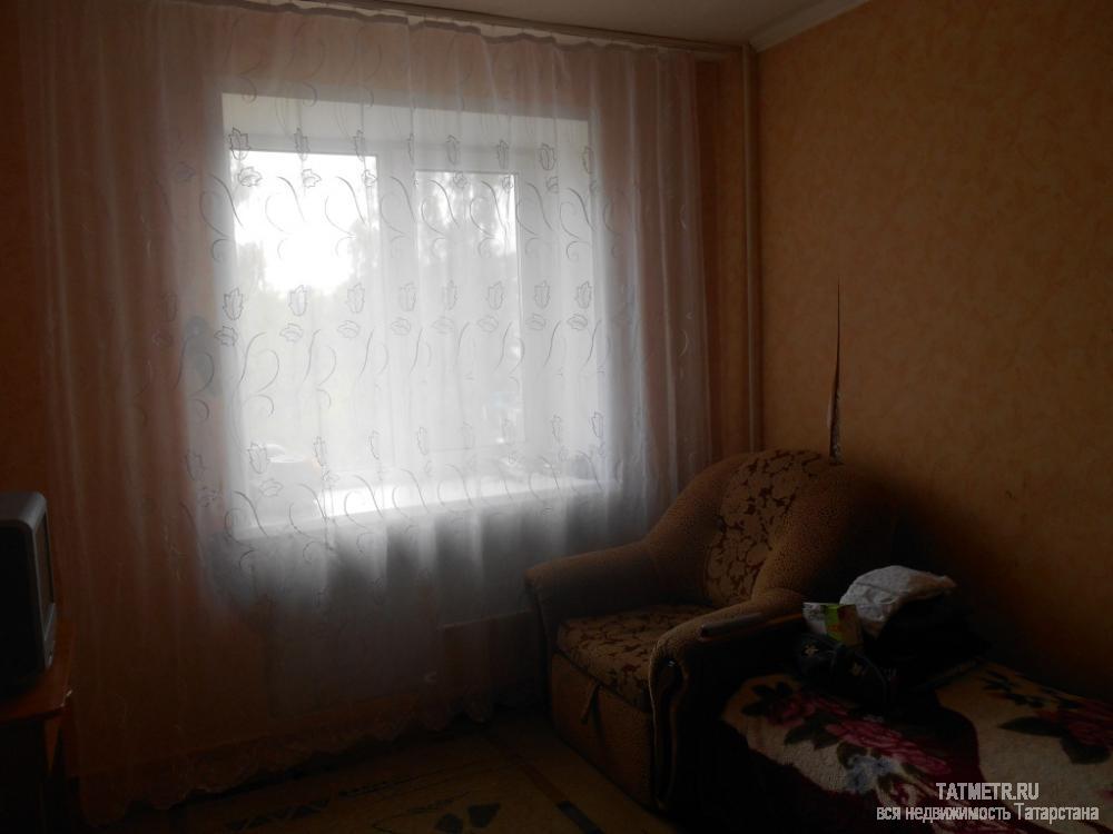 Отличная, трехкомнатная квартира,  расположенная в спокойном районе г. Зеленодольск. Комнаты просторные, уютные в... - 3