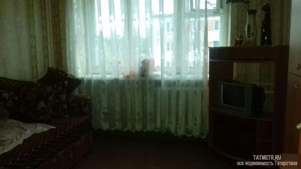 Сдается хорошая комната в г. Зеленодольск. Комната светлая, уютная и просторная. В комнате имеется диван, телевизор,...