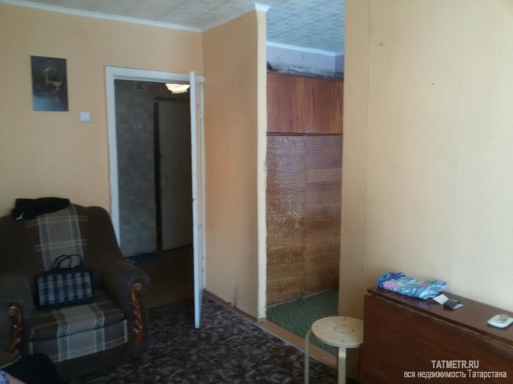 Сдается хорошая, чистая, уютная квартира в г. Зеленодольск. В квартире имеется: диван, кухонный гарнитур, кровать,... - 1