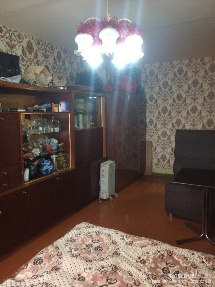 Хорошая двухкомнатная квартира, расположенная в спокойном районе г. Зеленодольск. Комнаты просторные, уютные в... - 3