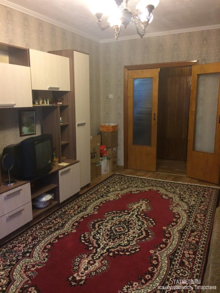 Отличная трехкомнатная  квартира в г. Зеленодольск. Квартира просторная, теплая, уютная, светлая. На окнах... - 1