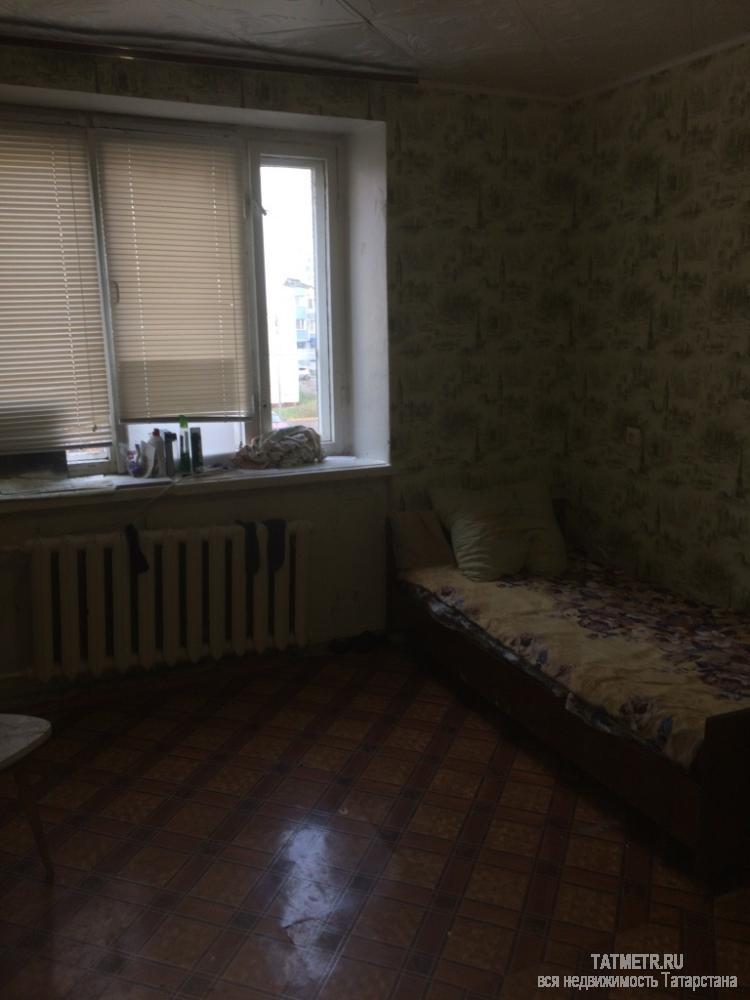Хорошая комната в спокойном районе г. Зеленодольск. Комната просторная, в хорошем состоянии. Магазины, школа, детский... - 1